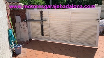 Instalación de puerta automática en cancela exterior