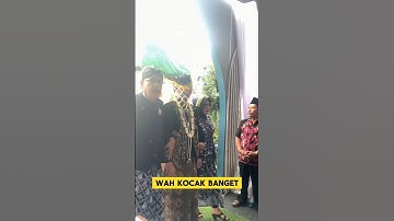 momen lucu ketika wajah pengantin pria kecantol payung ‼️‼️ #ngakak #lucu #pengantinviral #manten