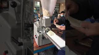 Small Automatic Dumpling Maker Machine /Japan Gyoza Making Machine