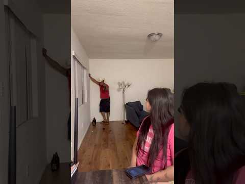 No paro de reír con este video 🤣 #humor #comedia #supcribete #parejasdivertidas #viral l thumbnail