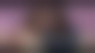 Hot mature lesbian kissing video