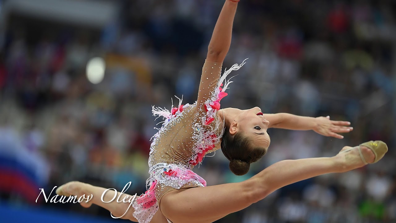 колесо художественная гимнастика. гимнастика. солдатова 2020. гимнастки композиция. художественная гимнастика фото.