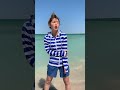 ボーダー柄UPF50+ラッシュガードのご紹介です。 夏の海辺やプールサイドで、あなたの大切な肌を守るために最適なアイテムが登場しました。