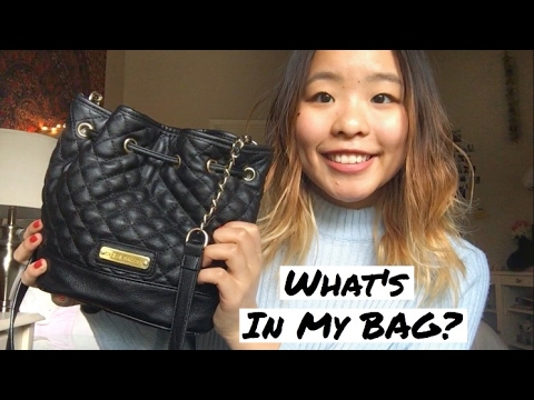 WHAT'S IN MY PURSE? 2017 (I haven't cleaned it) - YouTube