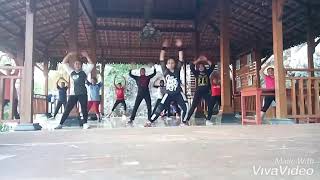 Coolingdown kangen nickerie @didikempot @doryharsa