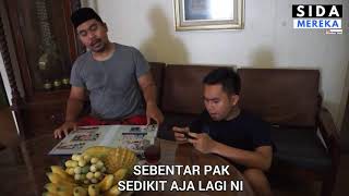 Sida mereka mantaap aneh jua biru hijau hijau biru hahaha