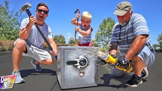 BREAKING INTO ABANDONED SAFE!