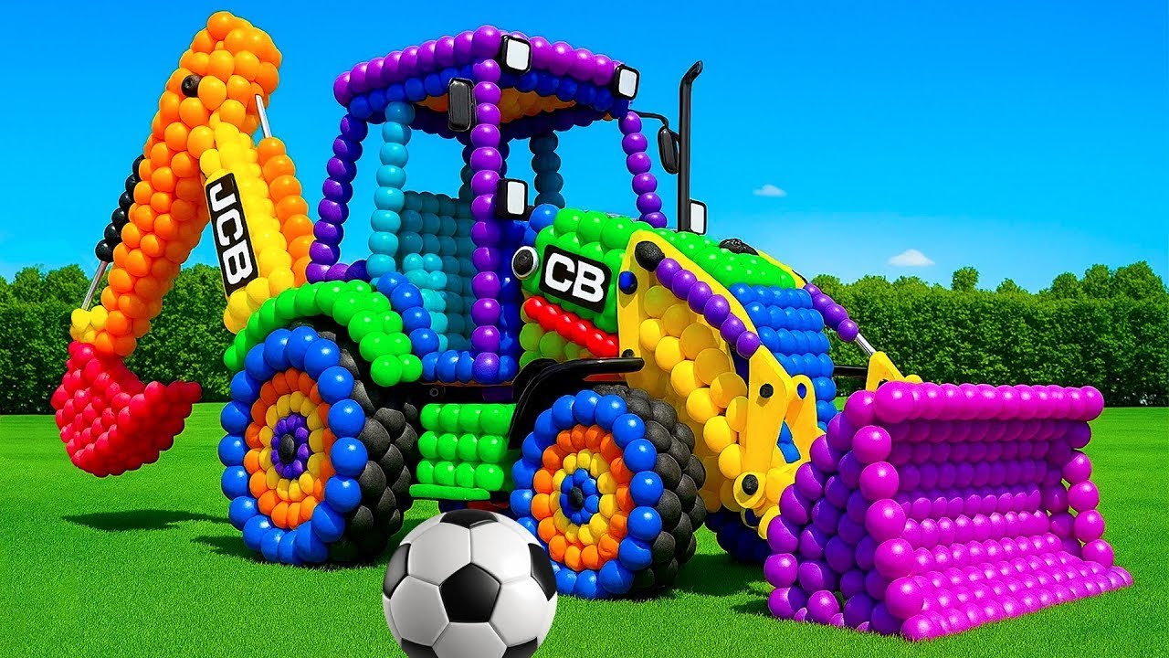 The mascot vibrato assistant JCB placed on the football field is popular, co-produced, and creative