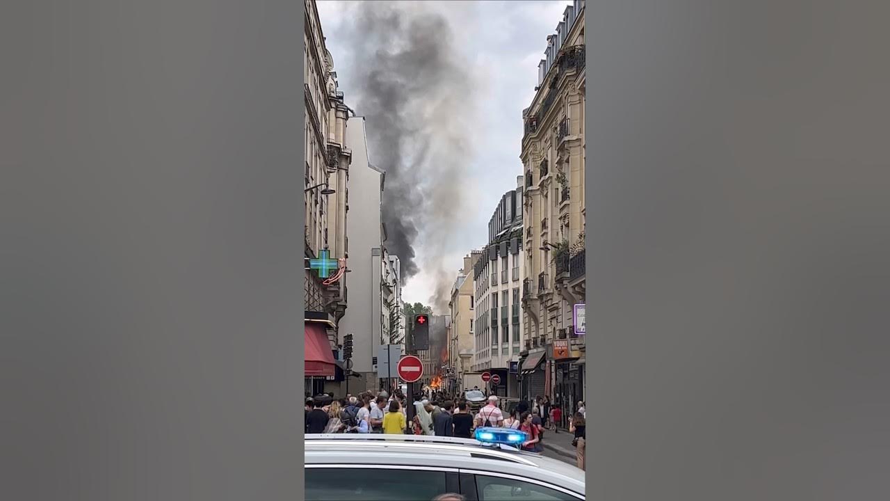 Explosion/Fire in Paris Live Rue SaintJacques 5th arrondissement 17h09 YouTube