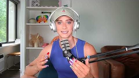 Jojo Siwa: The Internet’s Court Jester