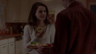 The Americans 1x02 - Elizabeth and Philip eat caviar