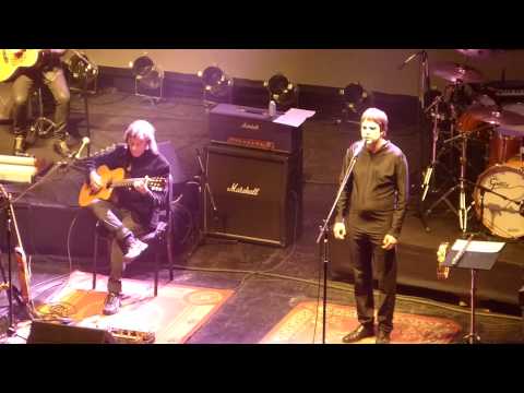 Genetics &amp; Steve Hackett - For Absent Friends