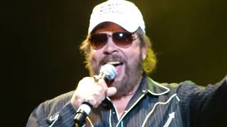 Hank Williams Jr, Eric Church and Jamey Johnson "Family Tradition" in Kansas City 5/8/10 chords