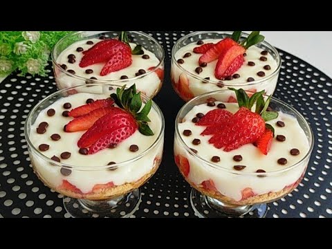 Favoloso dessert in 1 minuto! Farai questa deliziosa ricetta tutti i giorni.