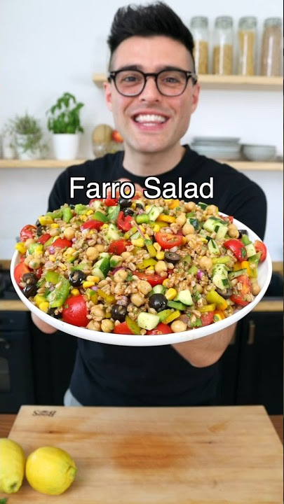 Easy Farro Salad (Healthy Lunch Idea)
