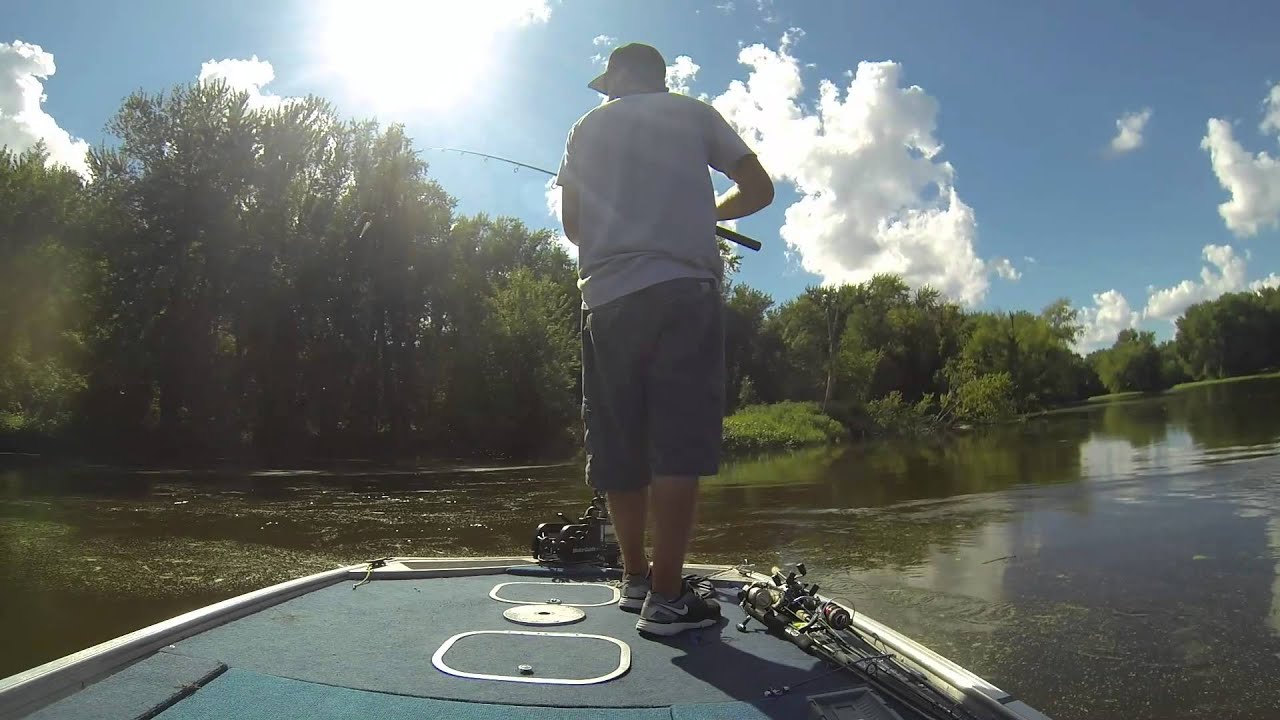 Slayin and Weighin edit.. Bass fishing around Winona, MN YouTube