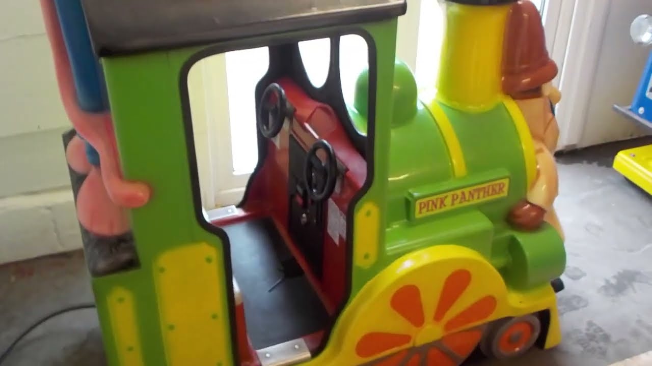 Jolly Roger The Pink Panther kiddie ride