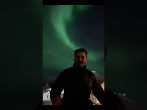 سياح سعوديون يرصدون الشفق القطبي