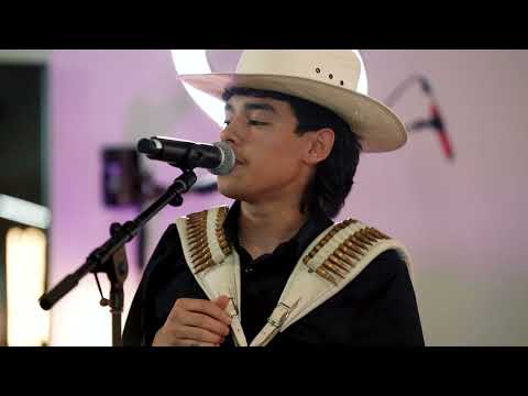 Grupo Redenza - El Chaparrito (Video Oficial)