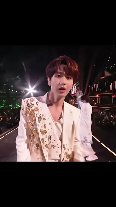 Cheng Yi's cut singing 2 songs at Hunan Satellite TV's New Year's Eve Concert #chengyi #成毅