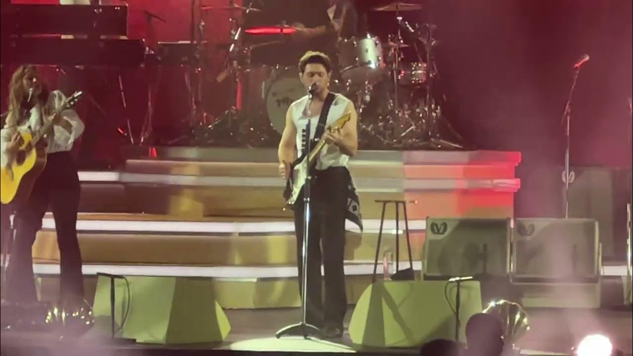 Niall Horan On The Loose The Show Live On Tour Paris 08/03/2024 YouTube