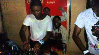 Dj joejo,dj sk at mawawa/ziyawa cool spot in gugulethu,cape town
