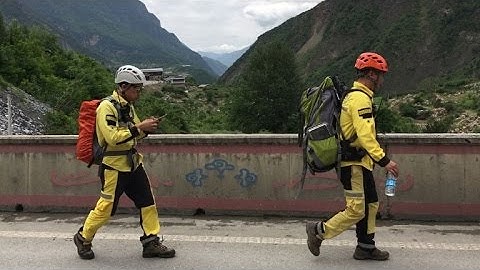 Rescue efforts continue after deadly China landslide