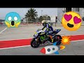لحضة إنتلاق مبهره لسائق المشهور Valentino Rossi