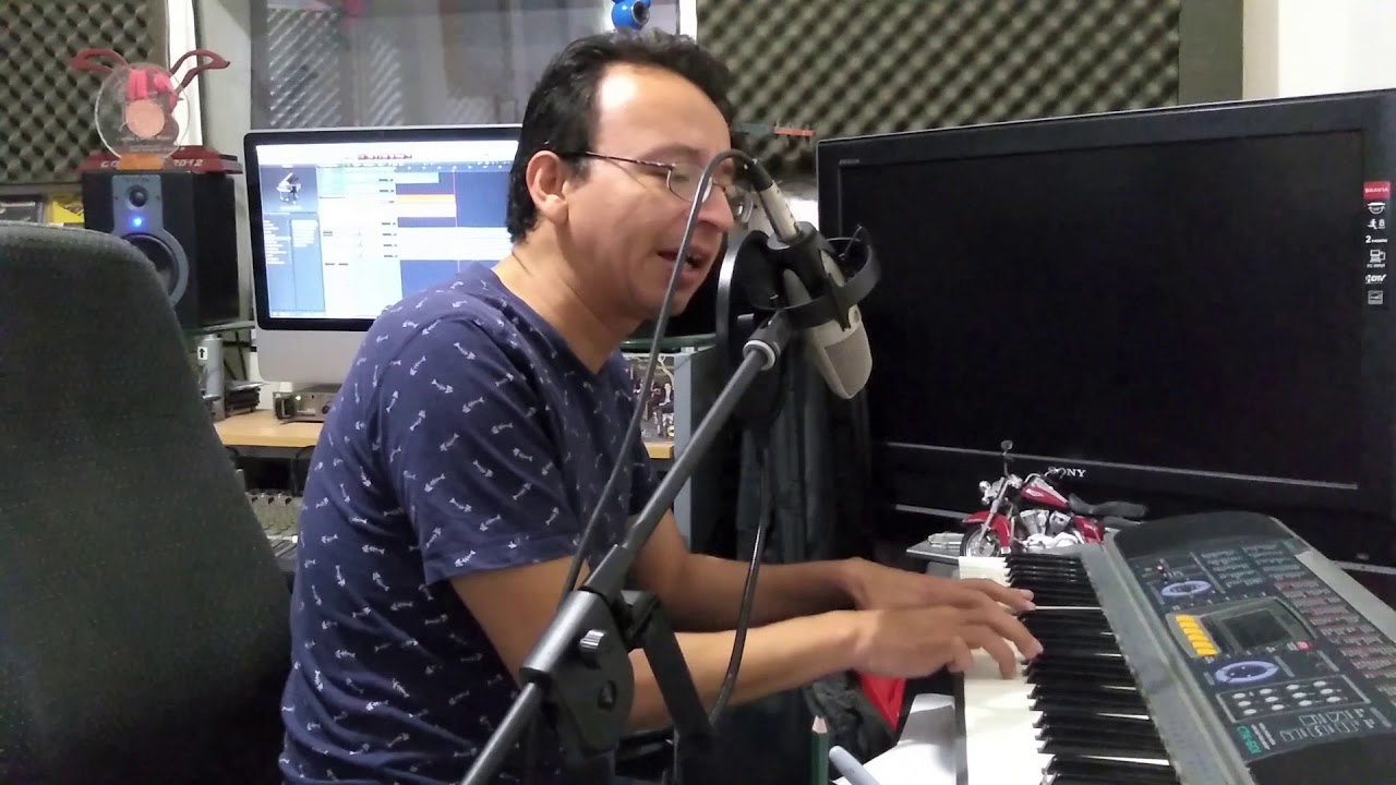 EN PELIGRO DE EXTINCION: Acordes y Letra para Guitarra, Ukulele, Bajo y  Piano