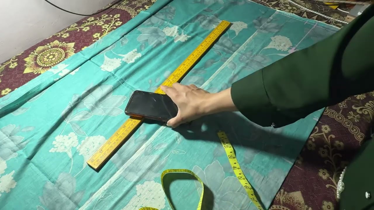 इस तरीके से करे सूट की ✂️. ना गला गिरेगा ना आरामहोल में झोल आएगा।।