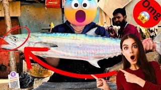 KASIMEDU 🔥 SPEED SELVAM | Giant Wallago Attu Boal Fish Cutting With Huge Eggs