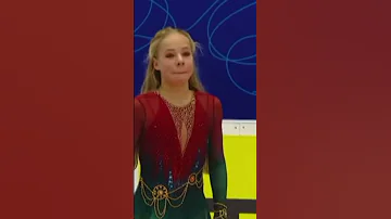 Награждение женщин одиночниц. ГранПри России по фигурному катанию 3 этап