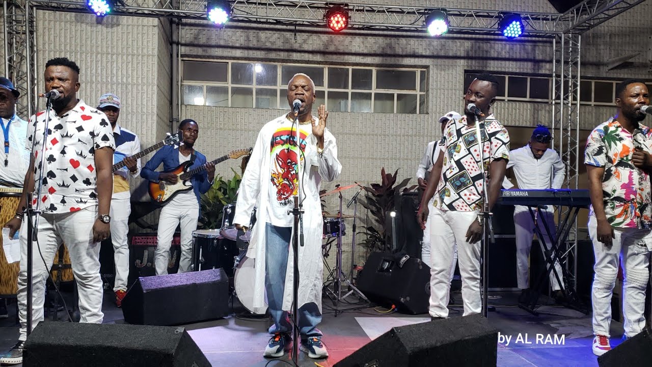 Manda Chante - Concert chez La simplicité (Part 1)