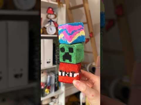 Unboxing MINECRAFT bath
