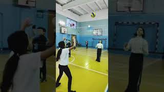 Тренировка по волейболу (младшая группа) 🏐 Обзор №1