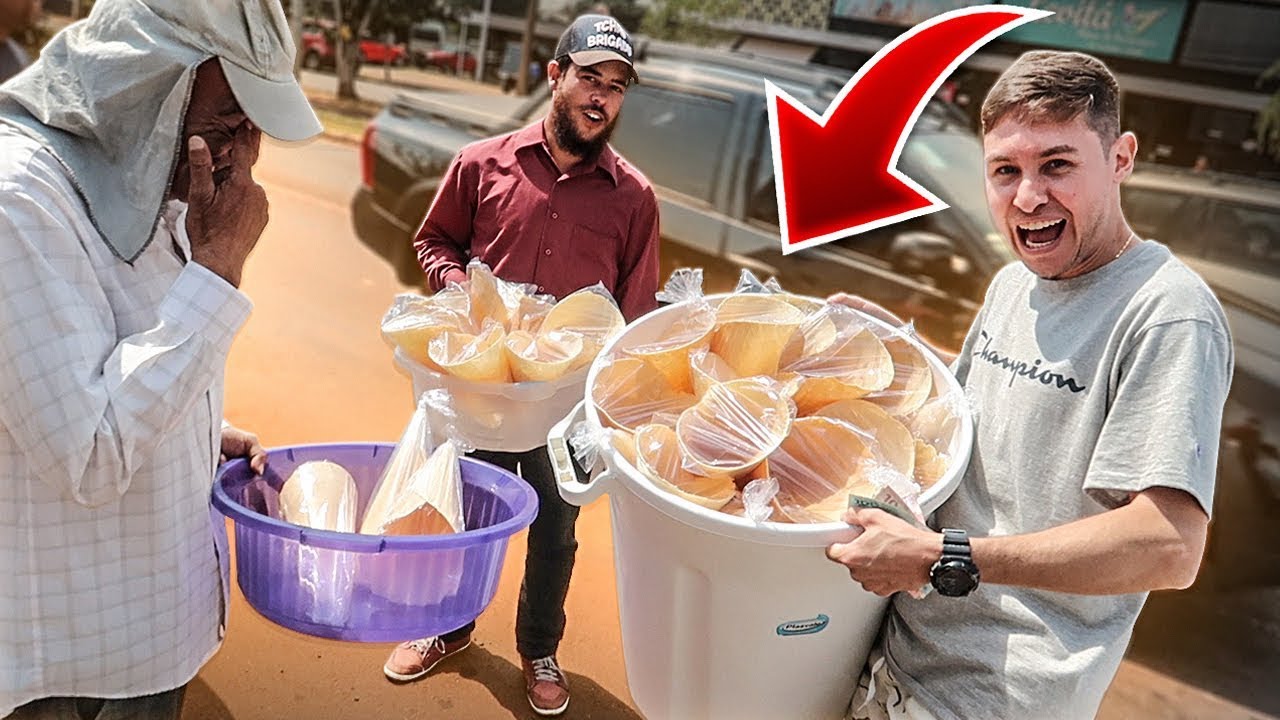 COMPREI TODOS OS PRODUTOS DO VENDEDOR DE RUA