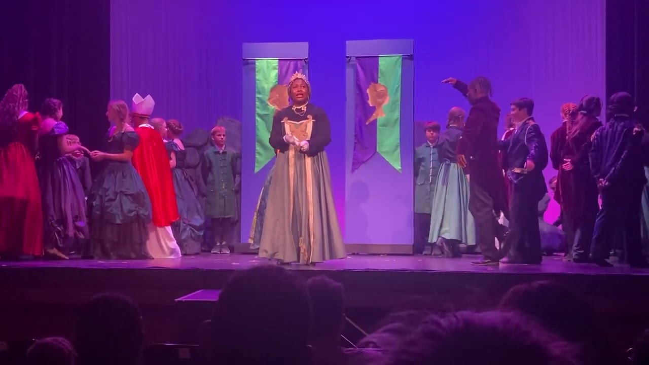 Frozen jr  ￼ Hollywood  1 