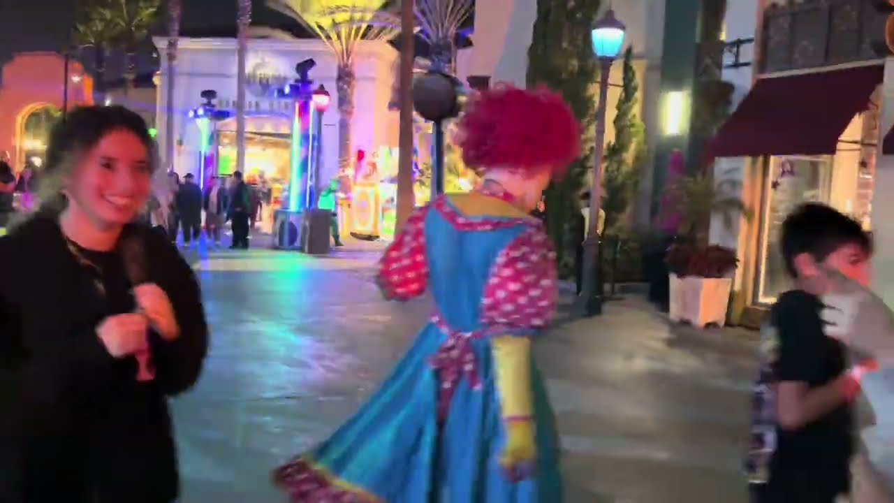 Halloween 2 (Universal Studios Hollywood Halloween Horror Nights, 11/1/25)