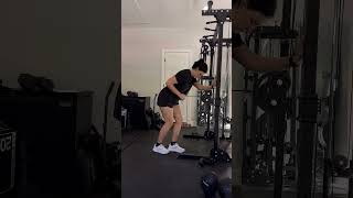 CABLE TRICEPS KICKBACK