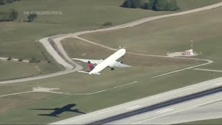 Pittsburgh Steelers' team plane makes emergency landing in Kansas City, no injuries reported screenshot 4