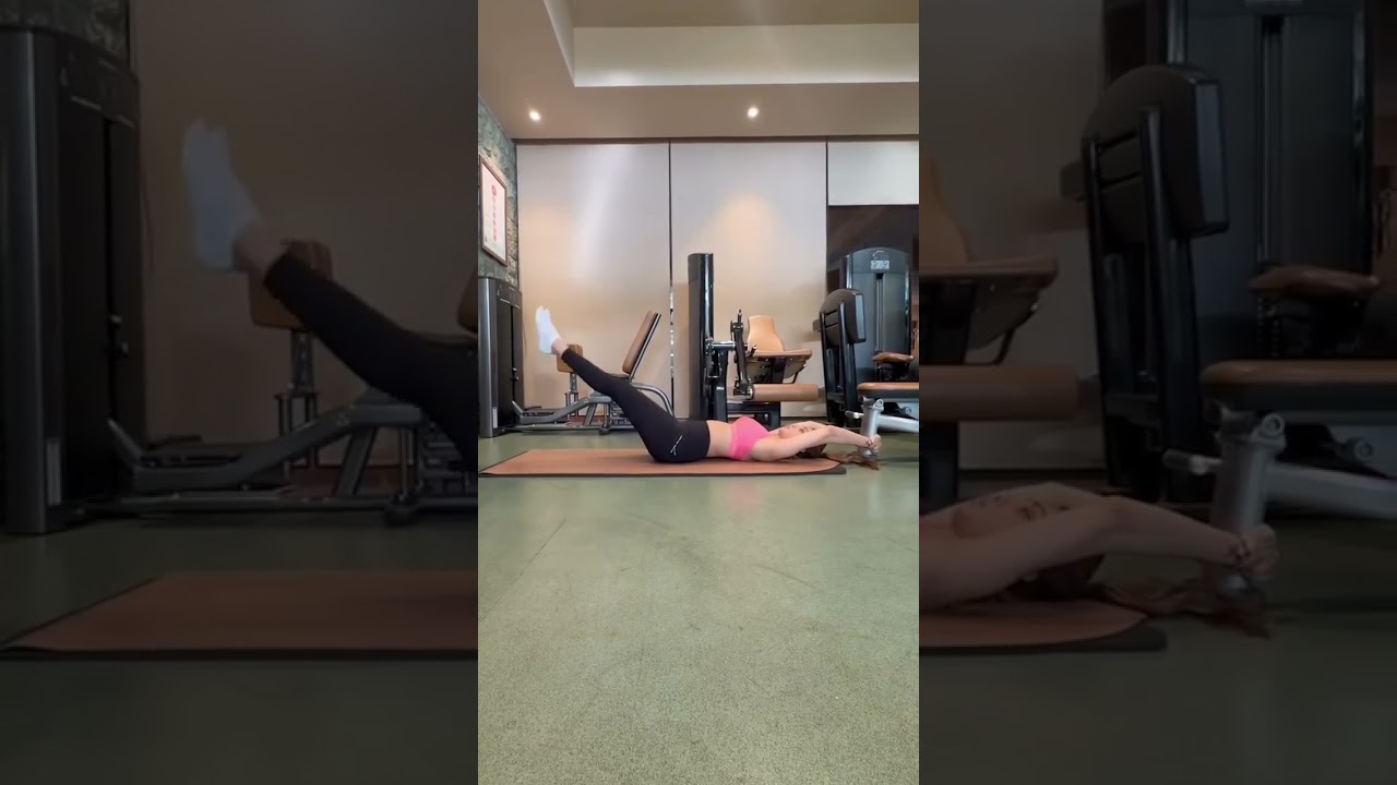 Abs-olutely committed to the burn 🔥💪🏻 #wellnesswithshilpa