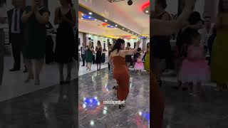 Urfa Düğünleri Mükemmel Oynuyorlar