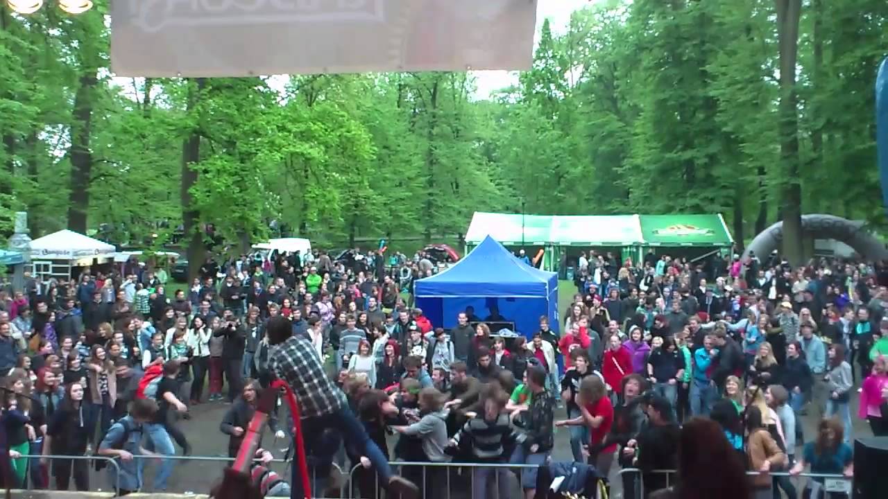 The Truth Is Out There - Wall of death (Majales Opava, 2012)