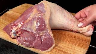 Dit is het beste recept voor kalkoenbout dat je ooit nodig zult hebben! Een weekendfavoriet.