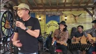 Achy breaky heart cover by Crossroads with Tantowi Yahya..