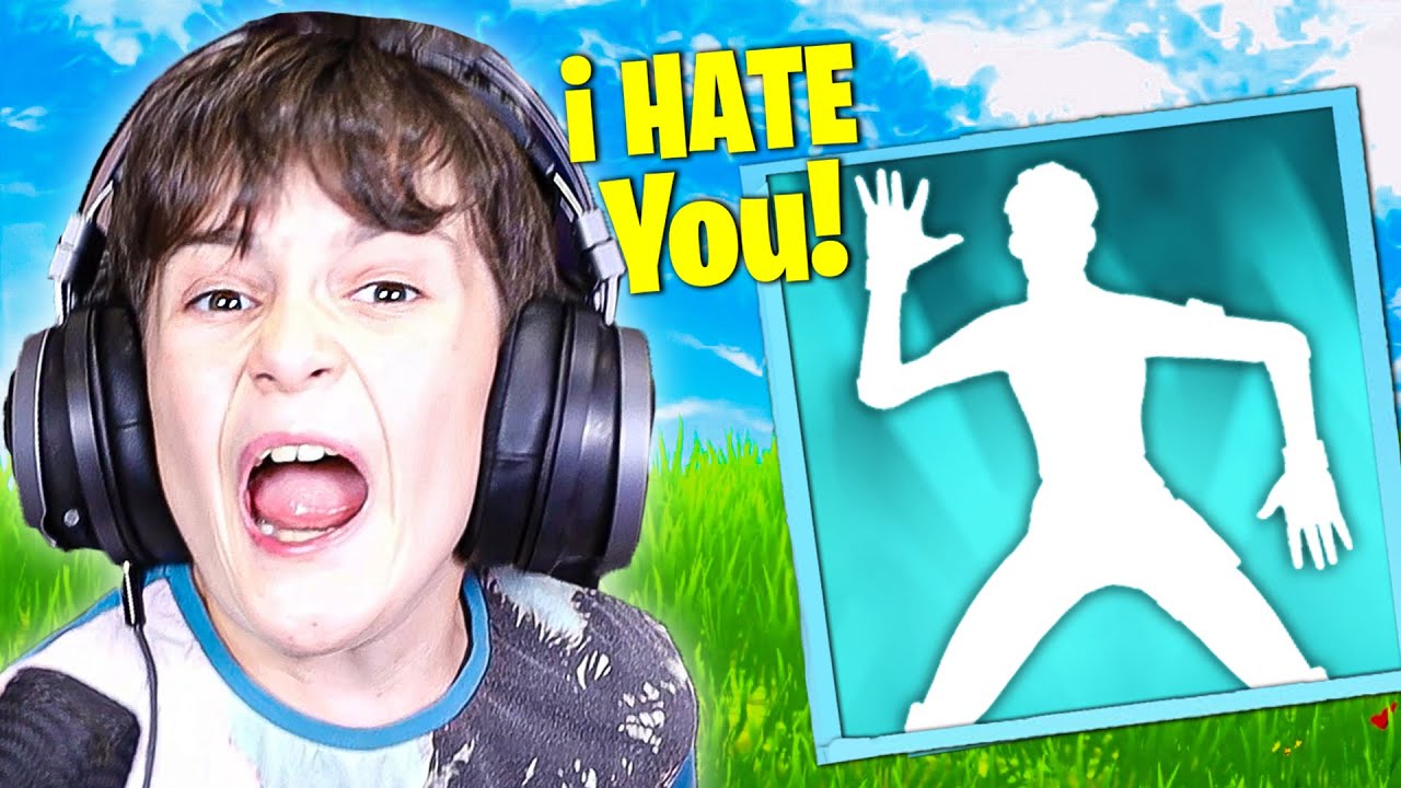 Mash Rage Trolling ANGRY Kid With Monster Mash Emote (RAGE) - YouTube