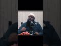 فأرشدني الي ترك المعاصي واخبرني بأن العلم نورا ونور الله لايهدى لعاصي
