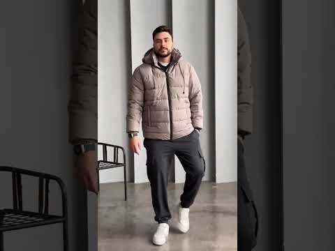 Весняна сіро-бежева чоловіча куртка з відстібним капюшоном , від  +10 до -5 градусів, видео 1