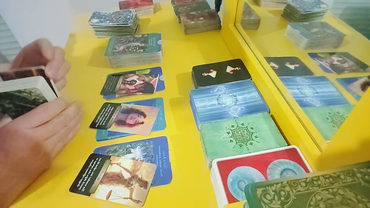 🌎AKLIMDAKİ KİŞİ İLE BENİ EN YAKIN VADEDE NE BEKLİYOR ?🌟♥️