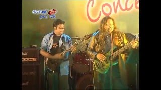 Video voorbeeld van "Odvut Shei Cheleti 2- Aurthohin (Live, 2002)"